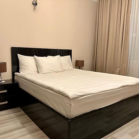 Hotel Tsereteli Batoumi Extérieur photo
