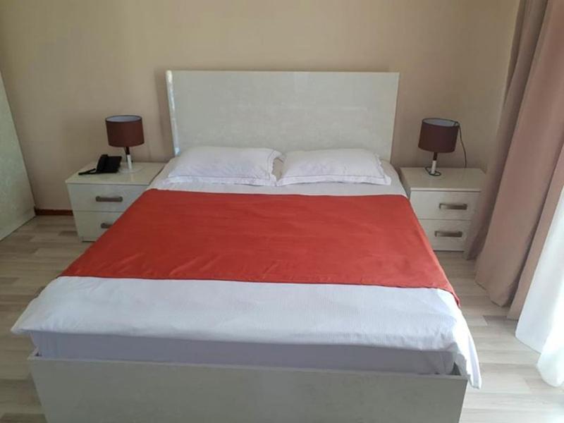Hotel Tsereteli Batoumi Extérieur photo